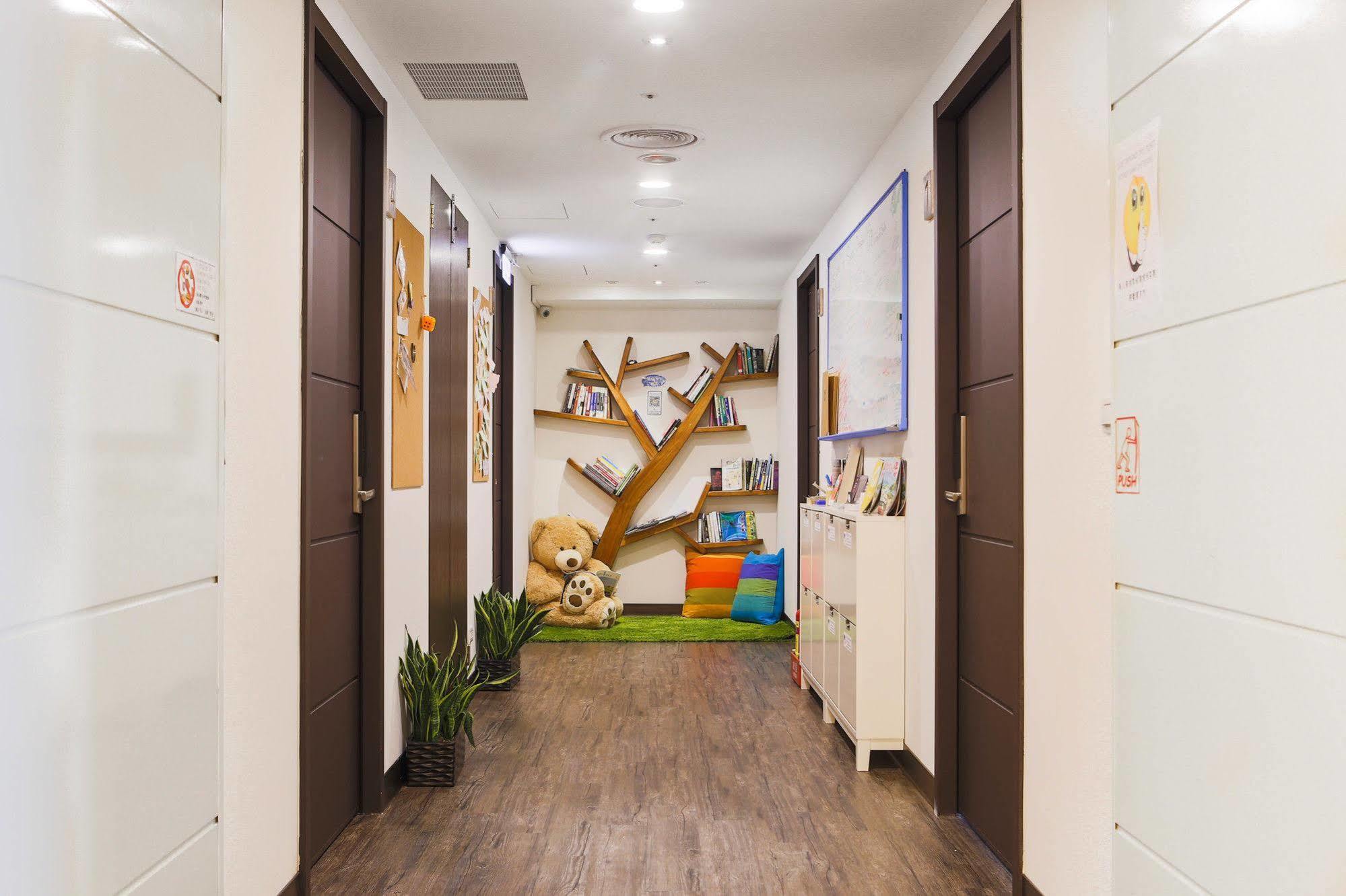 Sleepy Dragon Hostel Taipei Exterior foto